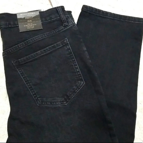 Banana Republic High-Rise Black Wash Straight Jean - Picture 7 of 16